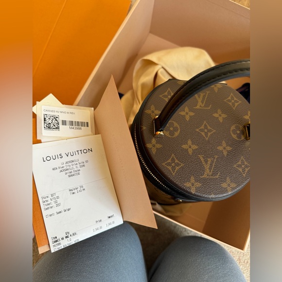 Louis Vuitton Monogram Tan and Black Bag - Picture 2 of 10